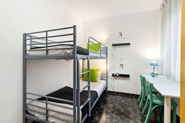 ステイ ユニーク アパートメンツ ラ ボルデタ