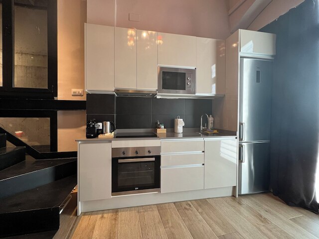 ステイ ユニーク アパートメンツ エスト