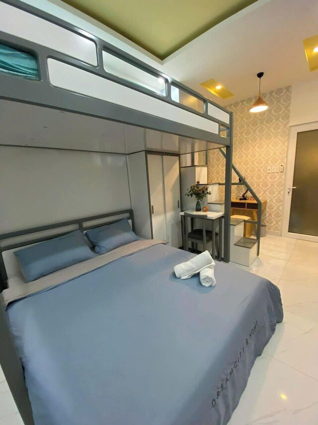 ルナ ホームステイ ブイビエンストリート クアン 1