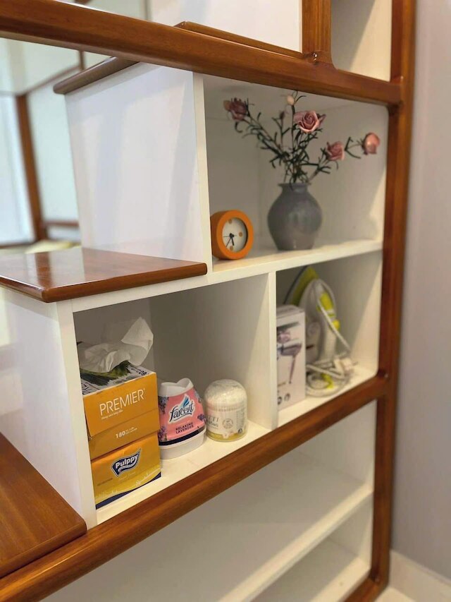 ルナ ホームステイ ブイビエンストリート クアン 1