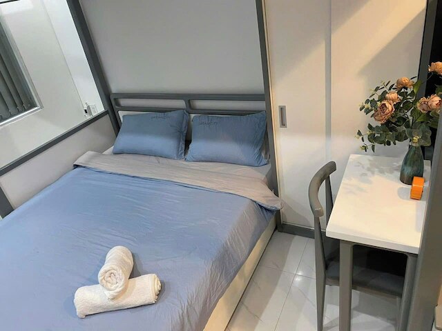 ルナ ホームステイ ブイビエンストリート クアン 1