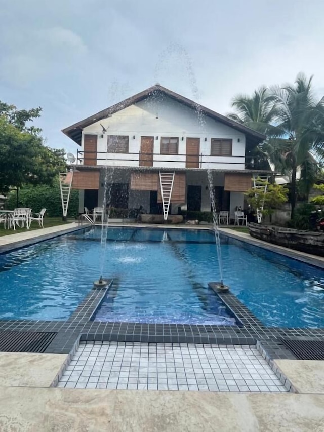 ロイヤルクラウン レジデンシー ホテル