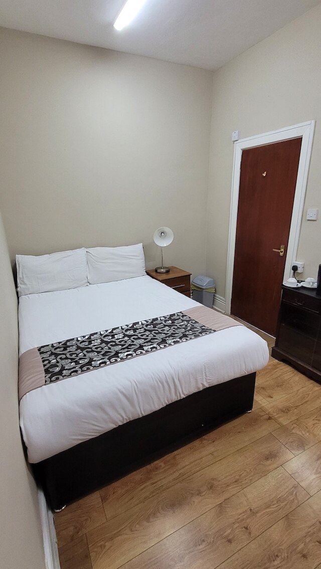 パーク クレセント ホテル