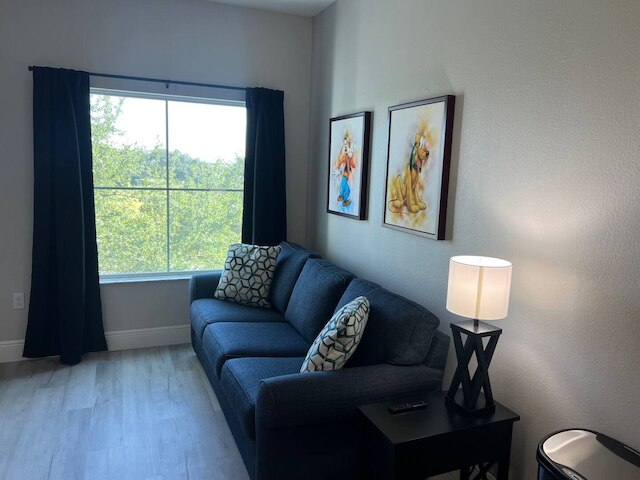 ミッキー ミニ エピック シャトル キング ベッド