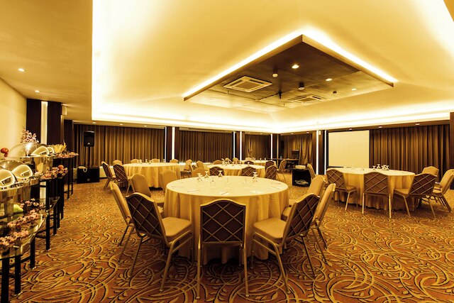 デベスト ホテル パサール バル バンドン