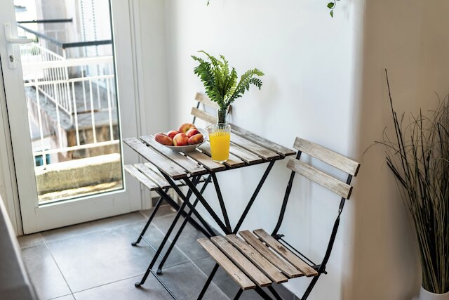 シック スタジオ イン ガジ ウォーク トゥ アクロポリス