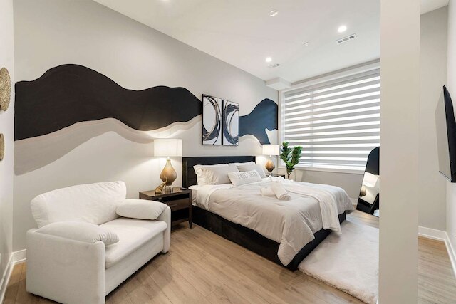 スペーシャス ブライト モダン ニュー ユニット イン トライ テイラー