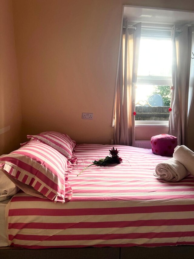 コージー ロンドン アパートメント ニア アールズ コート