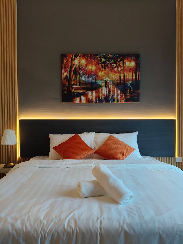 ツイン ギャラクシー ミニマリスト スタジオ 2-4パックス CIQ JB タウン