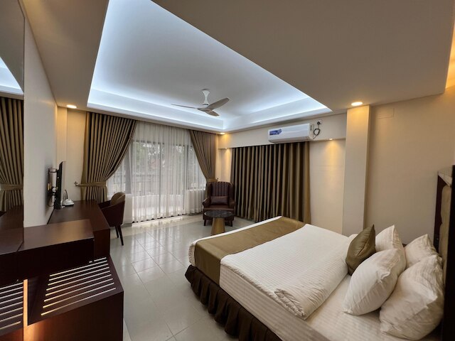 ツーリスター Bd Ltd