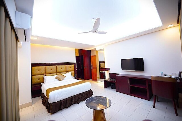 ツーリスター Bd Ltd