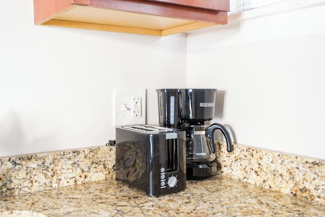 ナイス 1ベッドルーム スポット - イーストウッド レップ