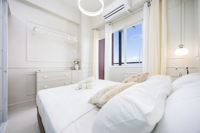 シック スタジオ ウィズ バルコニー & シティ ビュー ニア エアポート