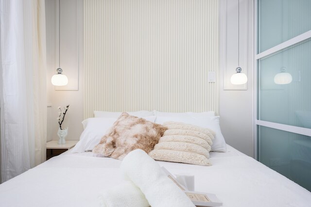 シック スタジオ ウィズ バルコニー & シティ ビュー ニア エアポート