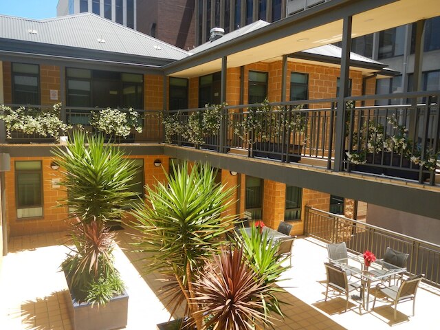 メアリー マッキロップ スピリチュアリティ センター メルボルン