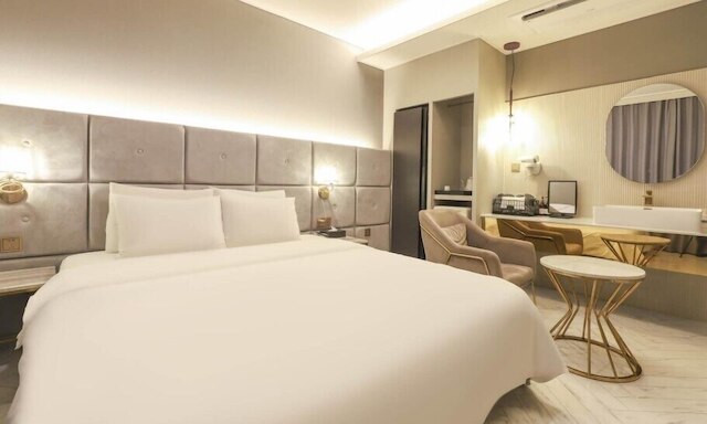 Signature Denbasta Hotel