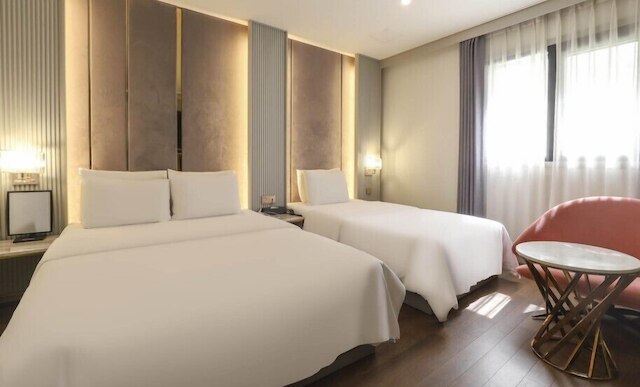 Signature Denbasta Hotel