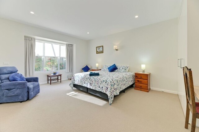 セント ジョセフズ バイ ザ シー