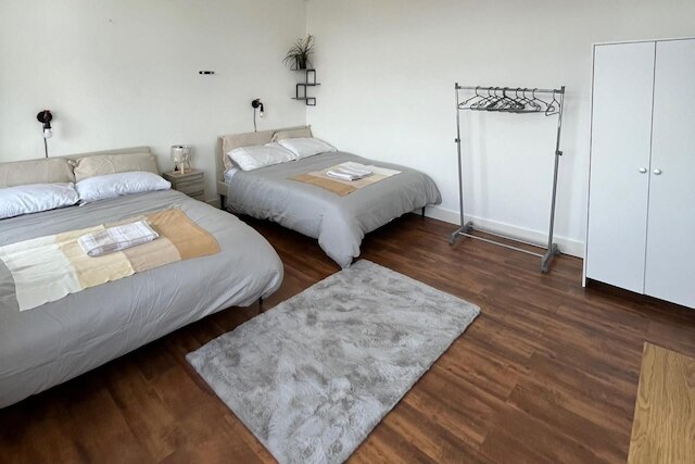 シティ センター & パーキング 2 ベッド アパートメント