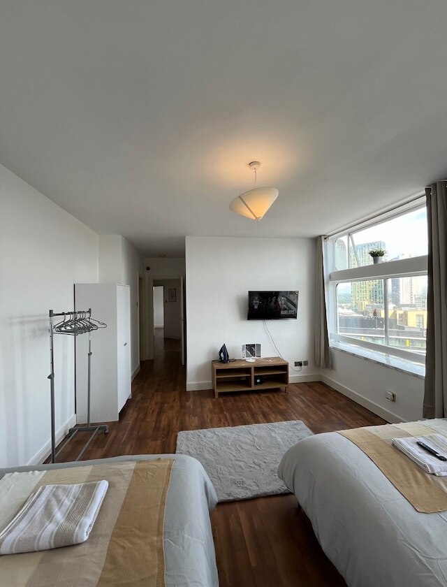 シティ センター & パーキング 2 ベッド アパートメント