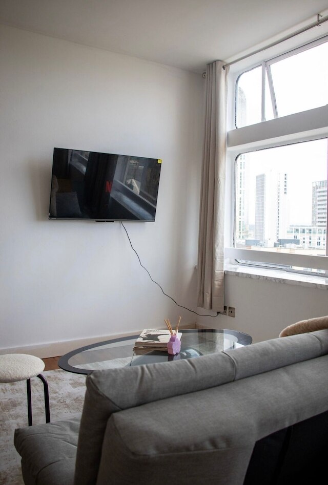 シティ センター & パーキング 2 ベッド アパートメント