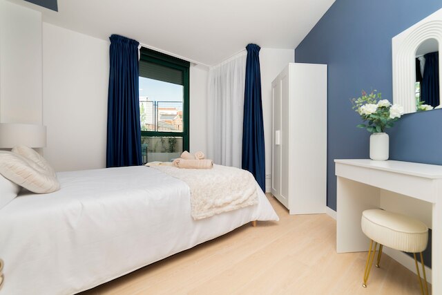 オーロラ ステイズ バイ チャーミング