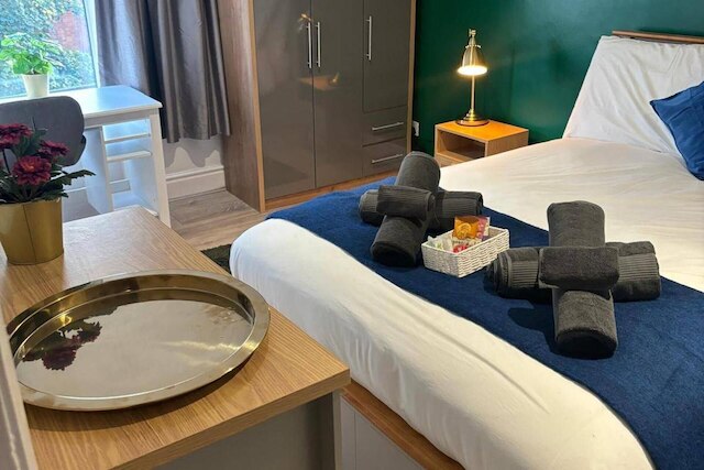 サウス マンチェスター 2 ベッド アパートメント ウィズ エンスイート スリープス 4