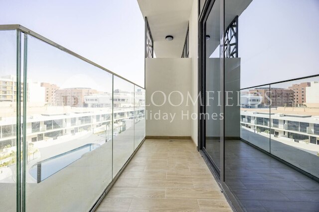 ブルームフィールド エレガント プールビュー ステュ ジ ガ