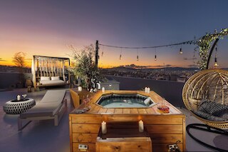 ザ スクエア ホテル by X&N