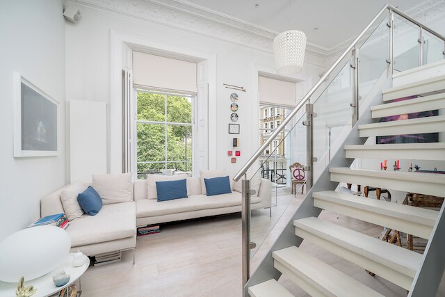 ジョイビー サウス ケンジントン ピエダテール