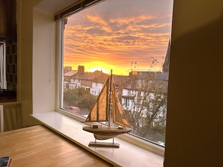 ブライト シーサイド アパートメント ウィズ スタニング リバー ビュー