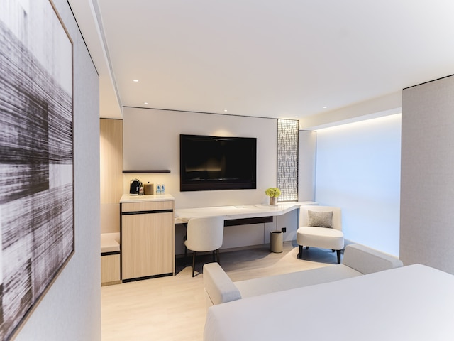 The Bauhinia Hotel - Central