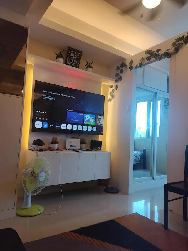 タムズ エムプレイス ステイケーション 28th フロア タワー C