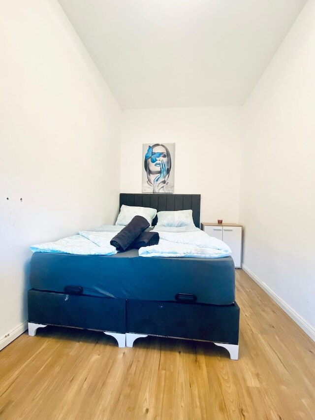 スペーシャス 4ベッドルーム フォー 15 & 15 ミニッツ トゥ ダニューブ