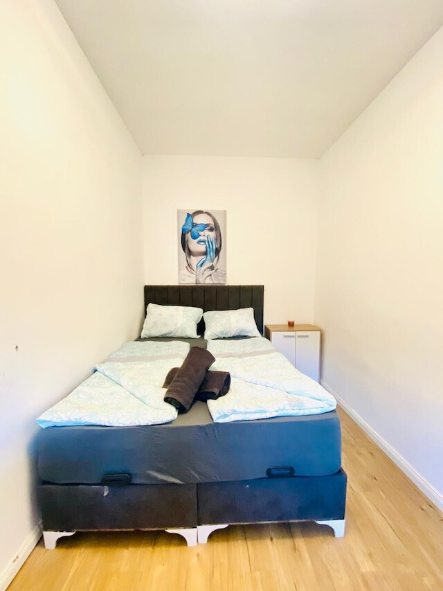 スペーシャス 4ベッドルーム フォー 15 & 15 ミニッツ トゥ ダニューブ