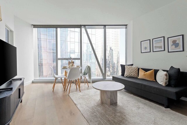 ア ラックス 2BR アパートメント ライト オポジット サザンクロス