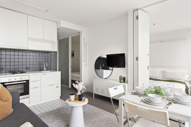 コージー & セントラル 2ベッドルーム ステイ、ニア CBD、フリー パーキング