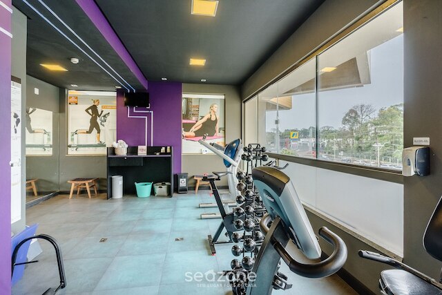 アパート イン コンド ウィズ ヒーテッドプール CUR0905