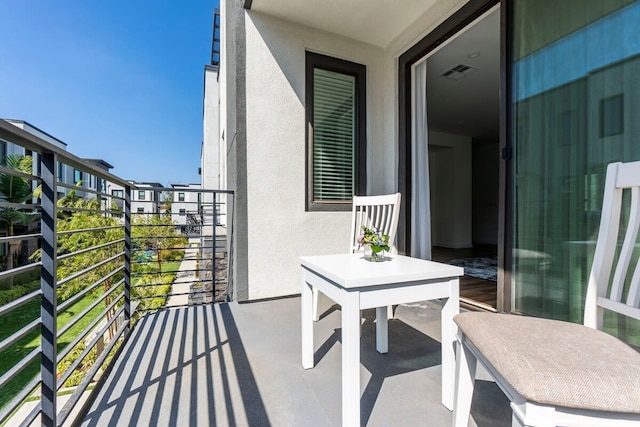 マスターベッドルーム ウィズ キングベッド セントラル ロケーション