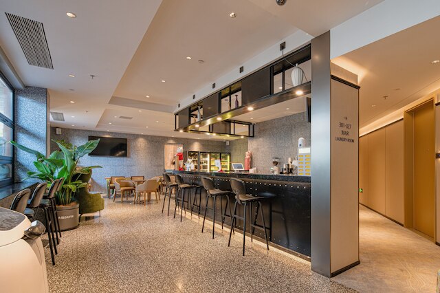 Dayin Hotel (Shanghai Hongqiao Beixinjing Metro Station Branch)