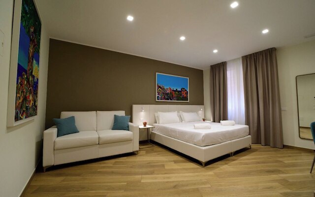 マケダ ルーム & スイート