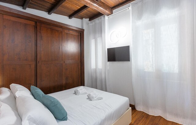 ヴィコロ トレヴィ アパートメント