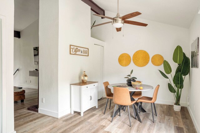 Austin Escape, Prime Location + Shared Yard Oasis Fairlawn Buyout by Avantstay