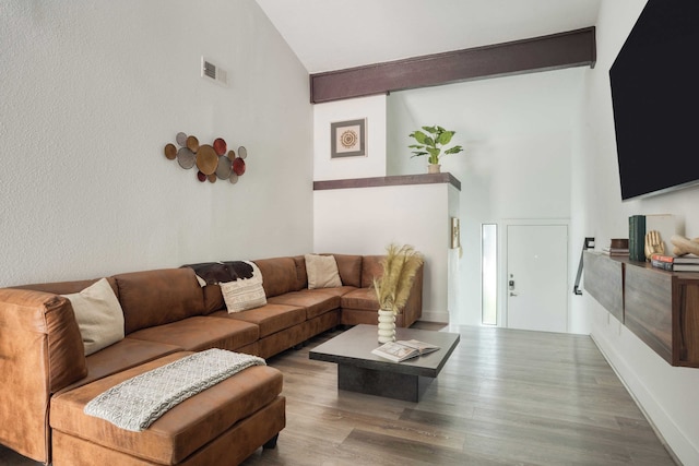 Austin Escape, Prime Location + Shared Yard Oasis Fairlawn Buyout by Avantstay