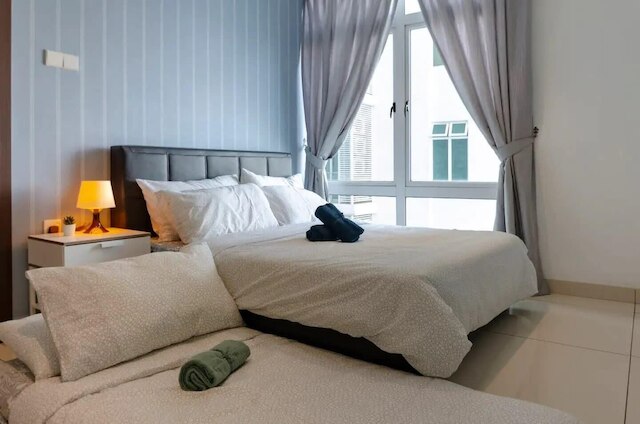 シック 3ベッドルーム KSL デスプラナード 2 テレビズ フリー パーキング