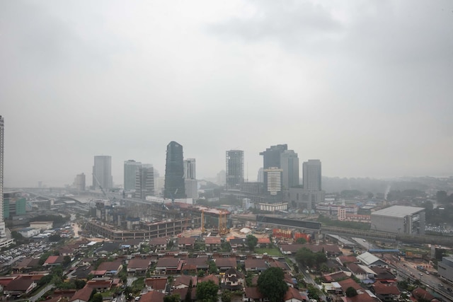 2ベッドルーム デュアルキー SKS パブ CIQ, JB セントラル, フリー パーキング