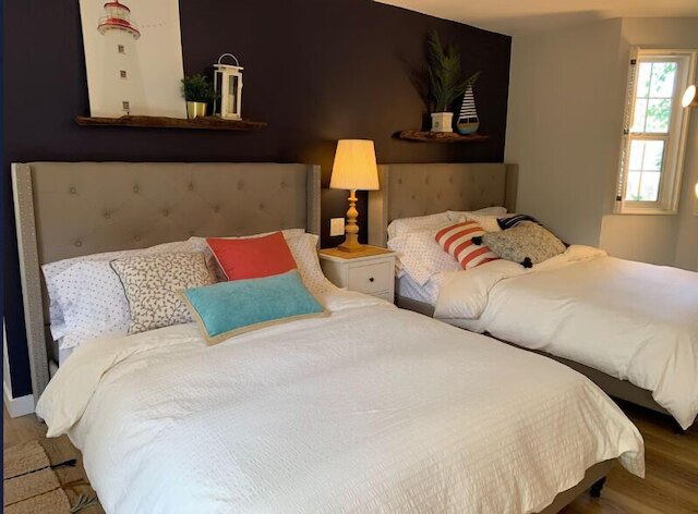 ニュー コージー スタジオ 2 クイーン ベッド キッチン ウォーク トゥ ウォーター