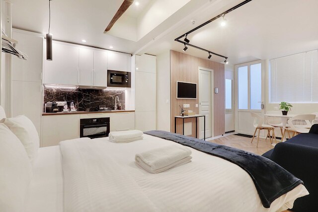 Elegant 4P Studio in the Heart of Montmartre - Paris