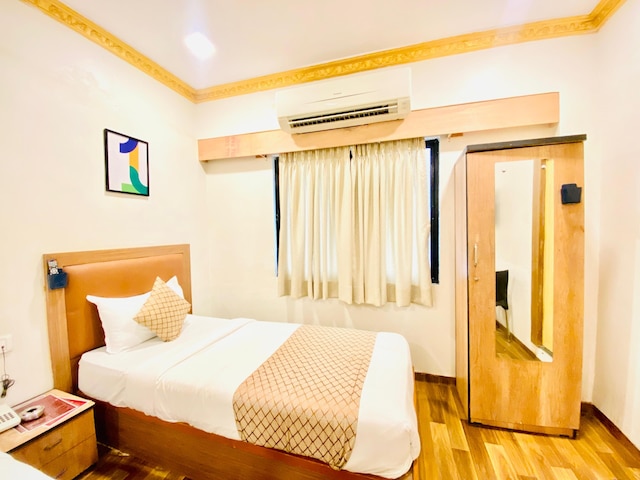 Hotel ABC - Satellite Prahladnagar