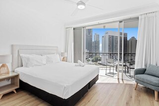 12階 オーシャンビュー イン シェブロンタワーズ